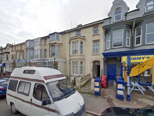 Similar property image