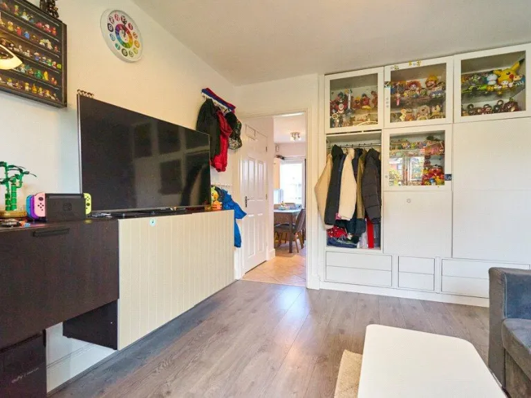 property Compatible Images}