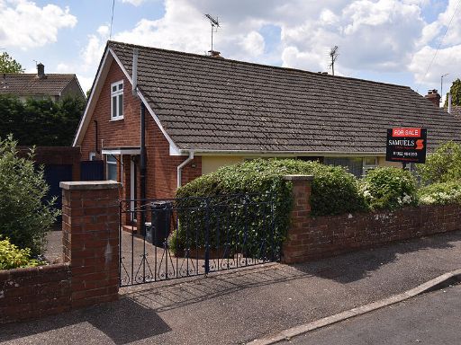 Similar property image