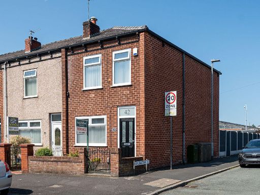 Similar property image