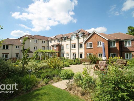 Similar property image