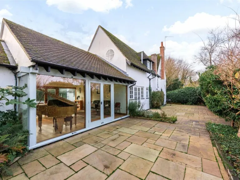 property Compatible Images}