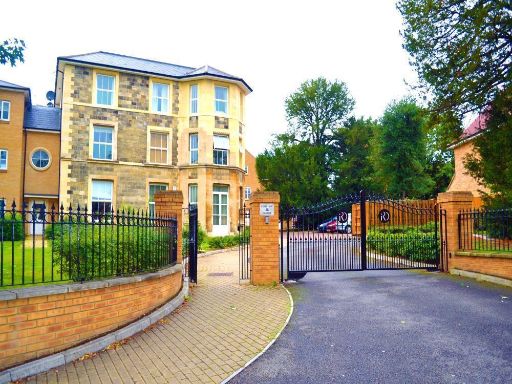 Similar property image