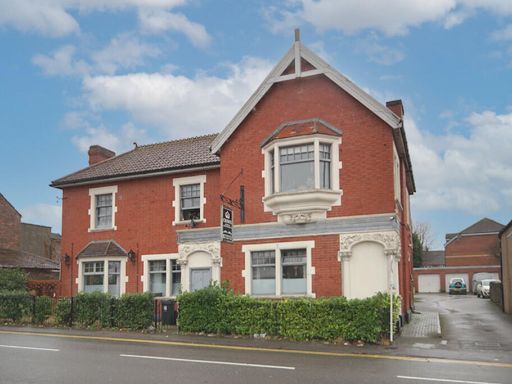 Similar property image