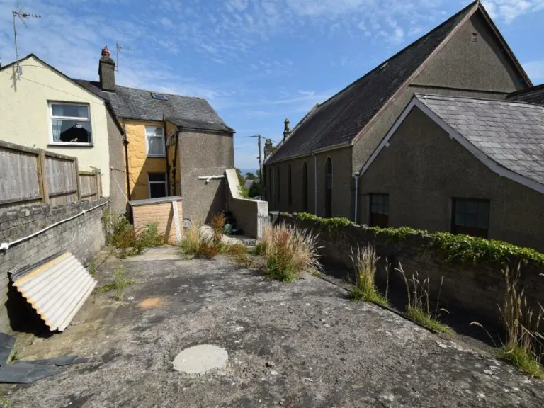 property Compatible Images}