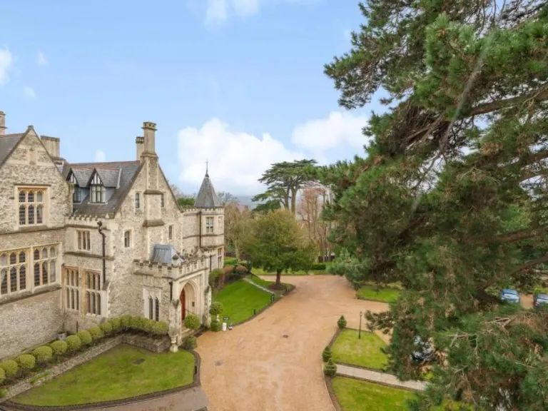 property Compatible Images}