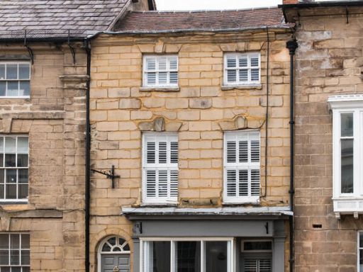 Similar property image
