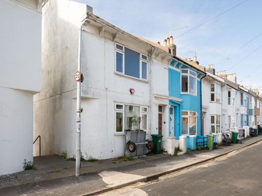 Similar property image