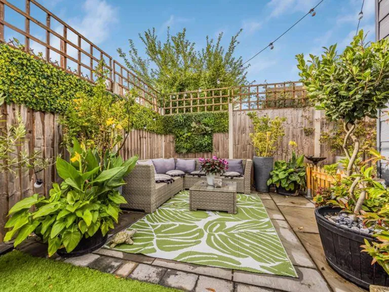 property Compatible Images}