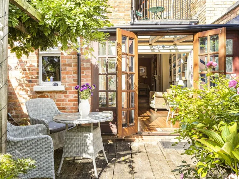 property Compatible Images}