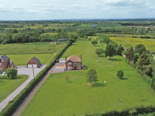 Similar property image