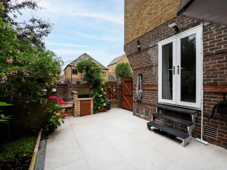 property Compatible Images}