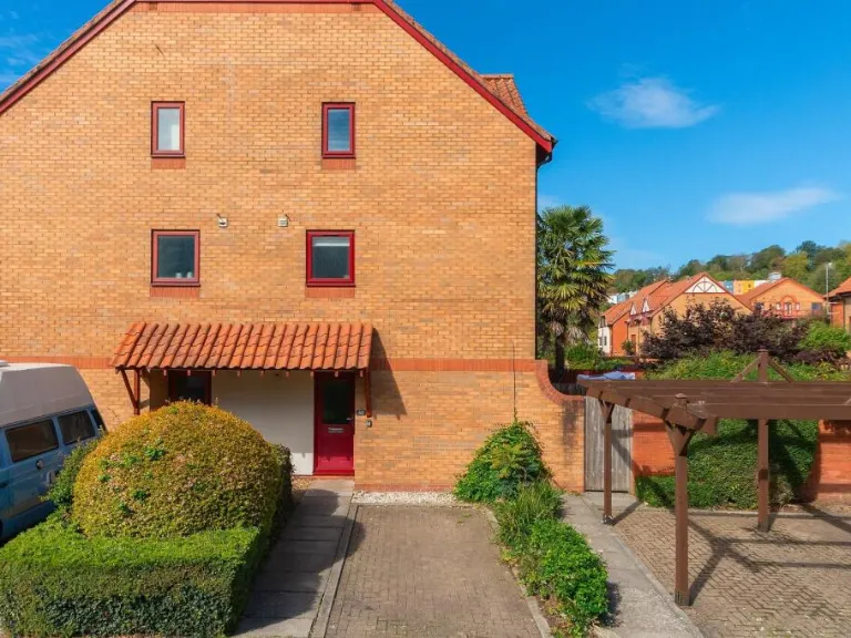 property Compatible Images}