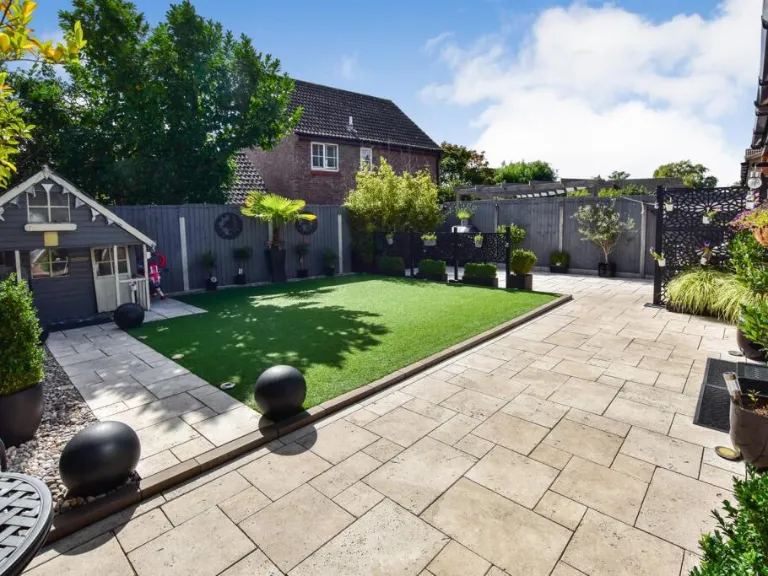 property Compatible Images}