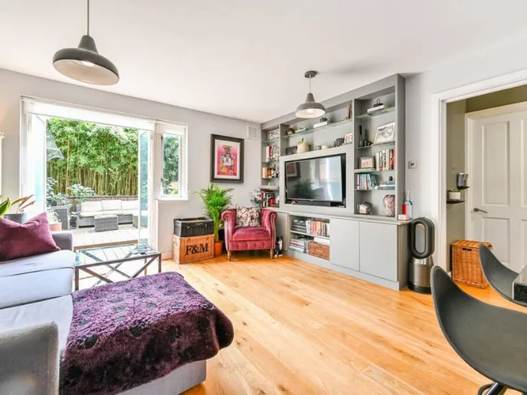 property Compatible Images}