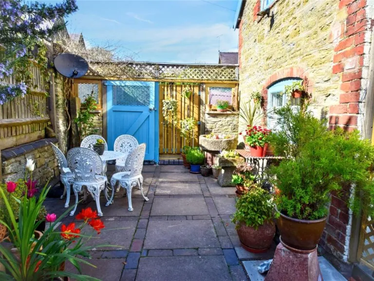 property Compatible Images}
