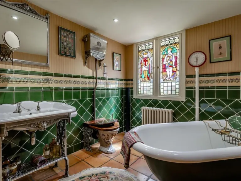 property Compatible Images}