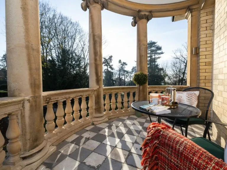 property Compatible Images}