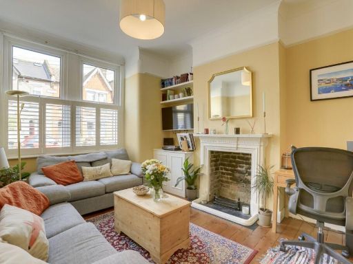 Similar property image
