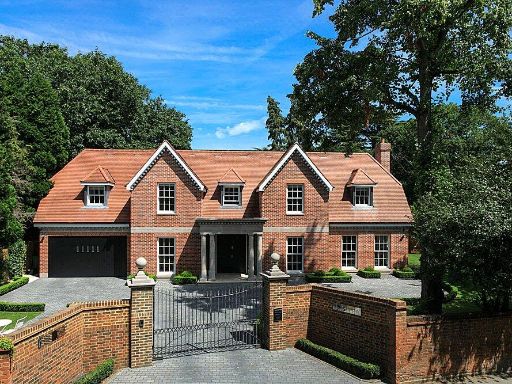 Similar property image