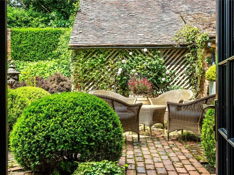 property Compatible Images}