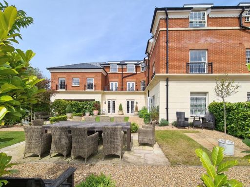 Similar property image