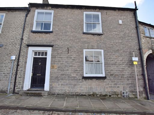 Similar property image