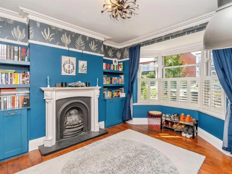 property Compatible Images}