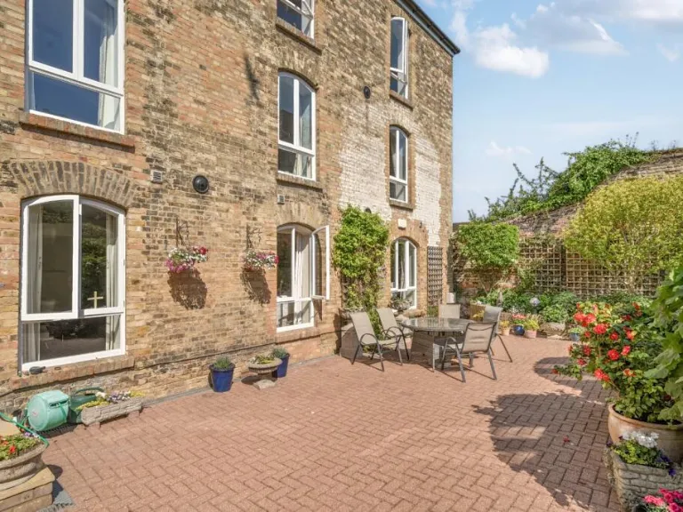 property Compatible Images}