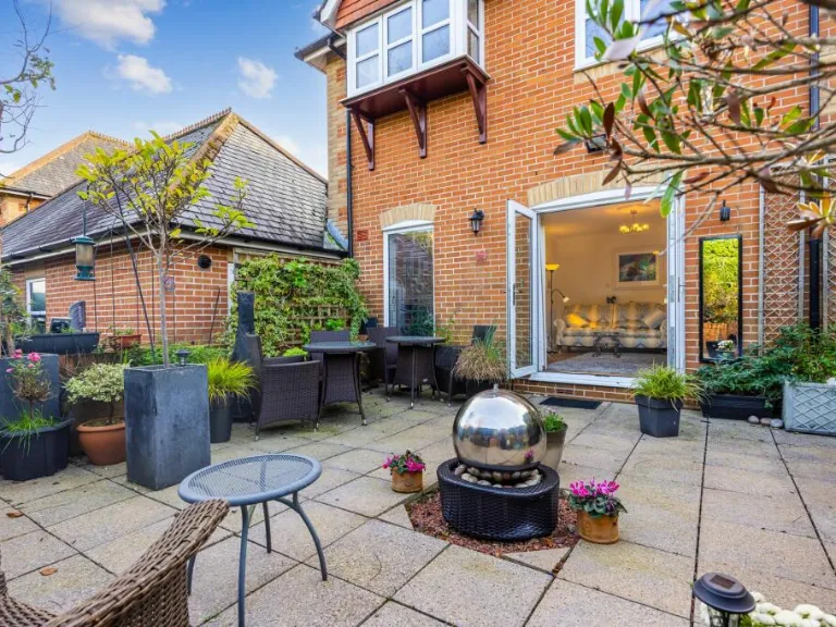 property Compatible Images}