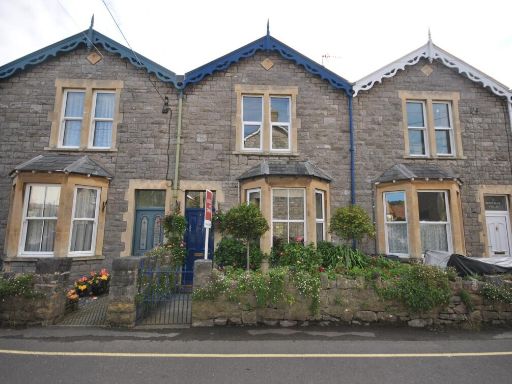 Similar property image