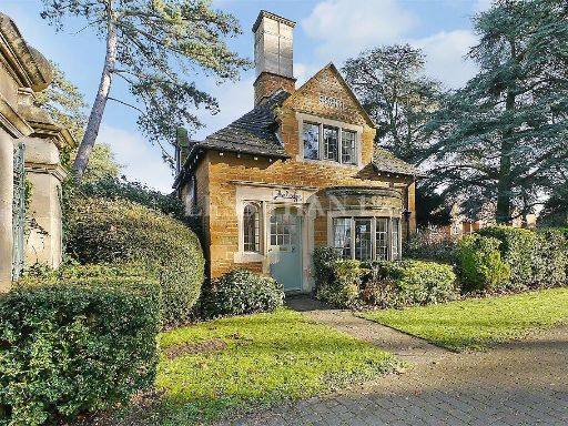 Similar property image