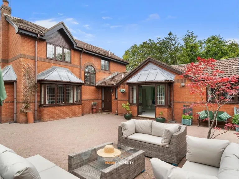 property Compatible Images}