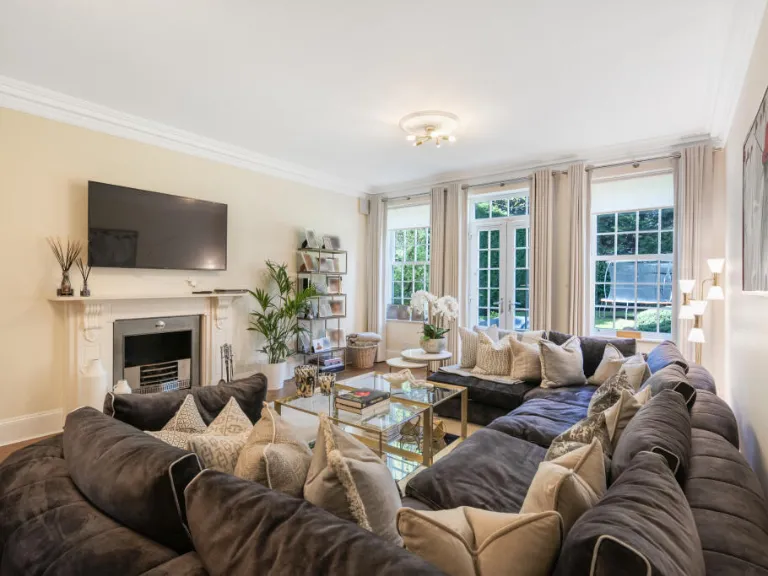 property Compatible Images}