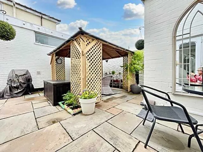 property Compatible Images}