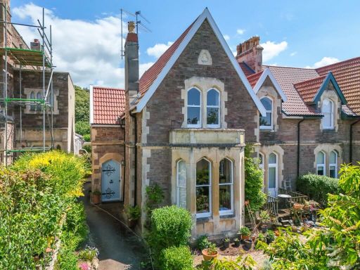 Similar property image