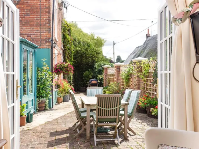 property Compatible Images}