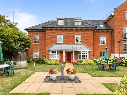 Similar property image