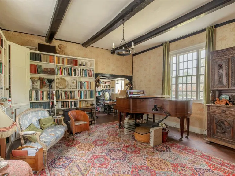 property Compatible Images}