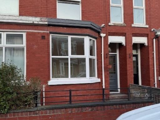 Similar property image