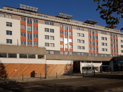 Similar property image