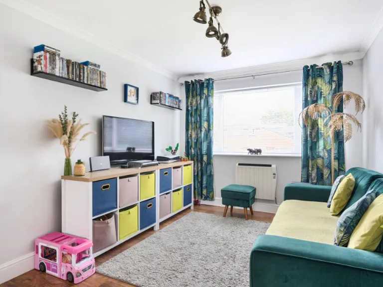 property Compatible Images}