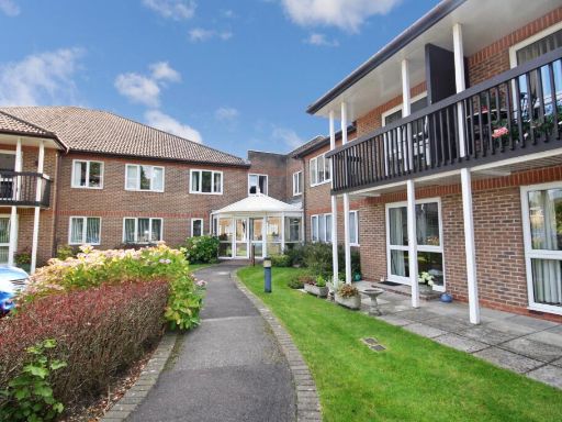 Similar property image