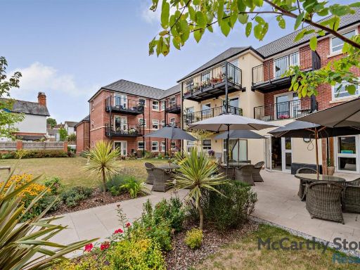 Similar property image