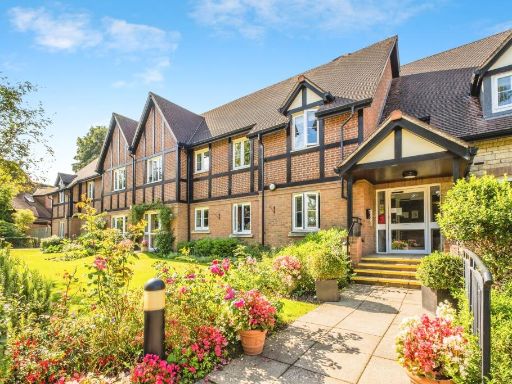 Similar property image