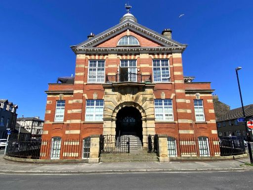 Similar property image