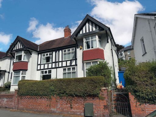 Similar property image