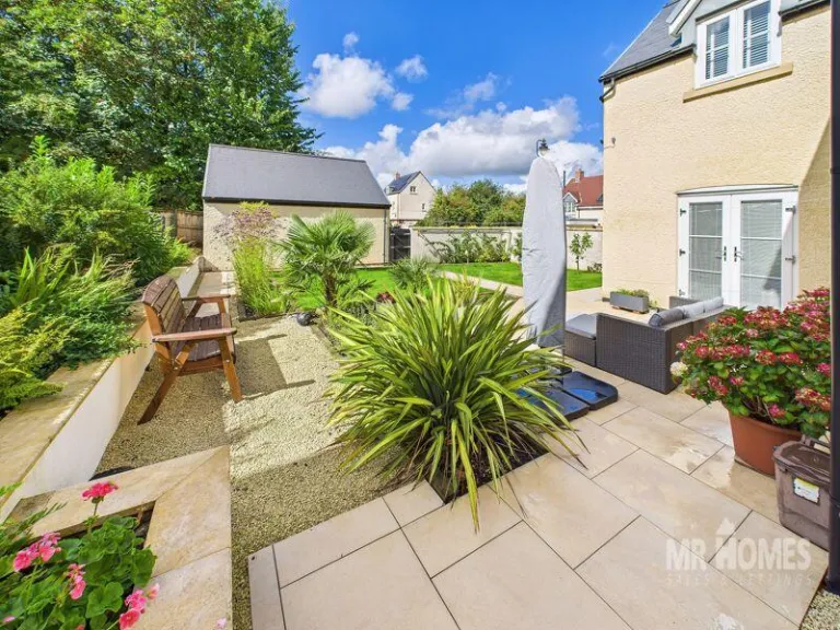 property Compatible Images}