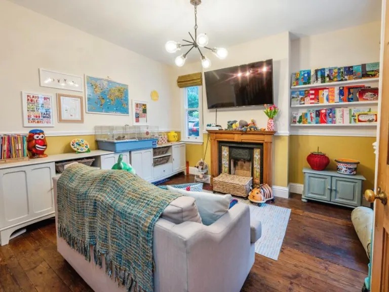 property Compatible Images}