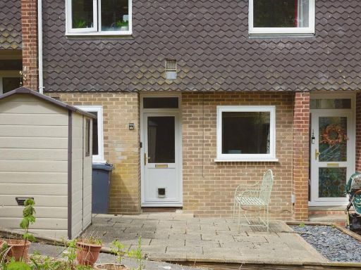 Similar property image